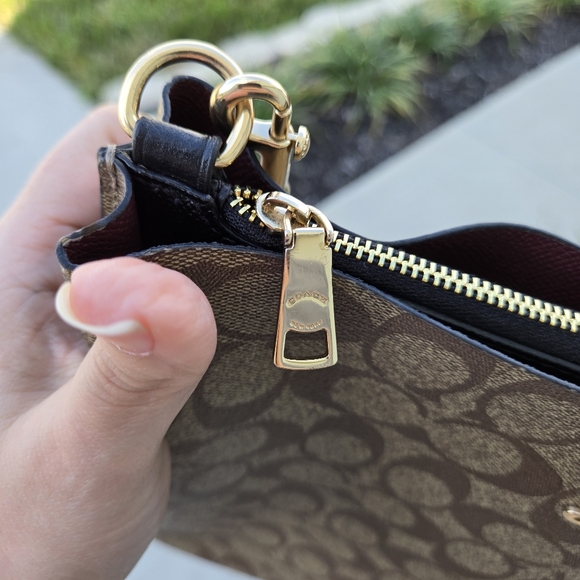 Coach Mollie Bucket Bag In Signature Canvas - Picture 9 of 12